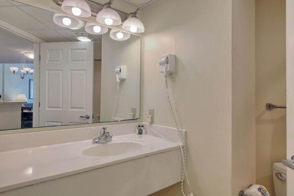Вілла 2501 S Ocean Blvd, 1115 - Ocean View Sleeps 8 Мертл-Біч Екстер'єр фото